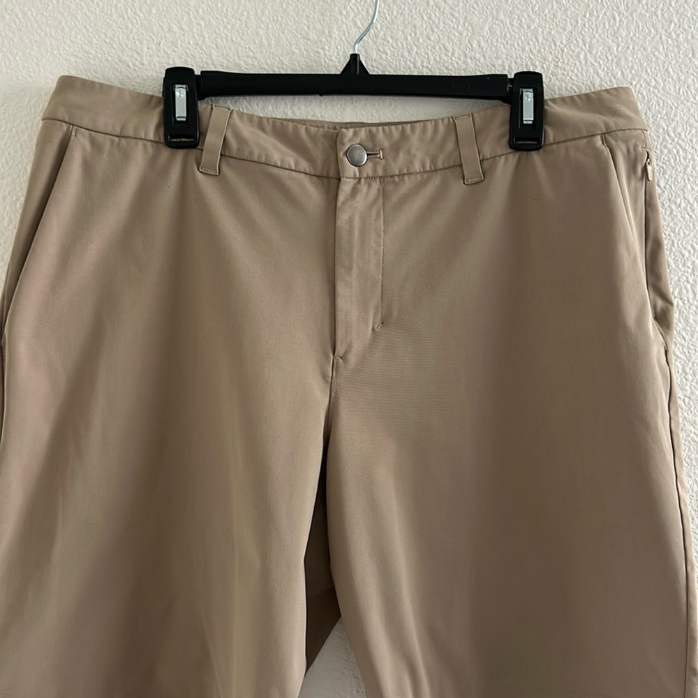 Lululemon ABC Classic Fit Shorts 36 - Picture 2 of 6